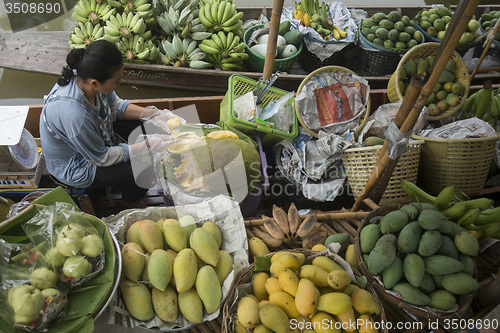 Image of ASIA THAILAND SAMUT SONGKHRAM THA KHA FLOATING MARKET