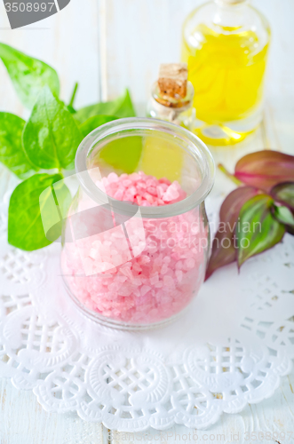 Image of pink salt