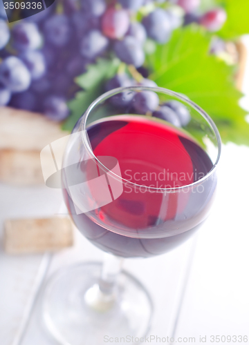 Image of red wine