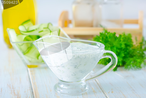 Image of white sauce