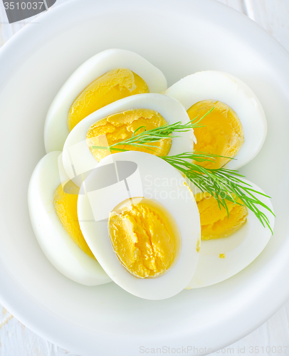 Image of boiled eggs