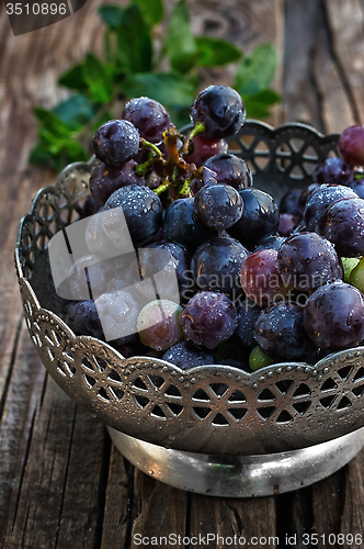 Image of A bunch of grapes