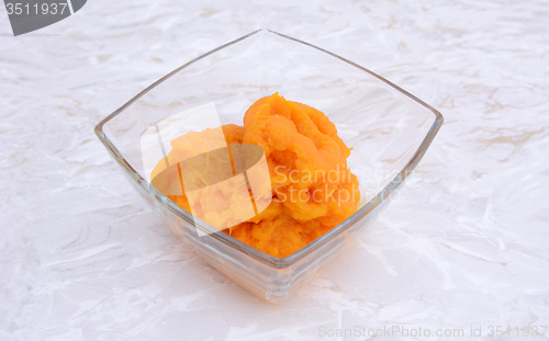 Image of Pumpkin puree in a glass bowl