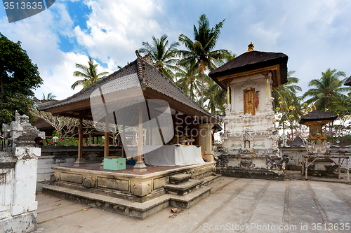 Image of Small hindu temple Dalem Bungkut