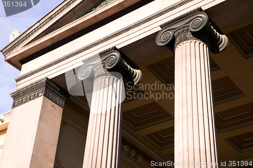 Image of Greek Ionic Column