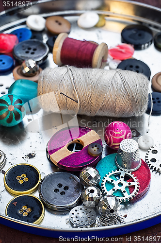 Image of Buttons and thread