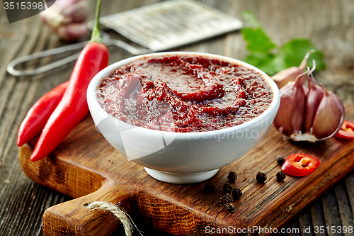 Image of bowl of hot chili and garlic sauce