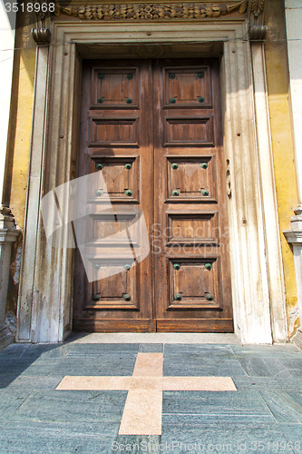 Image of door      the milano old   church   closed brick  pavement