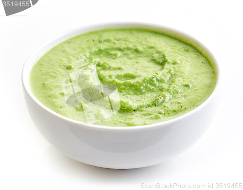 Image of bowl of broccoli and green peas cream soup