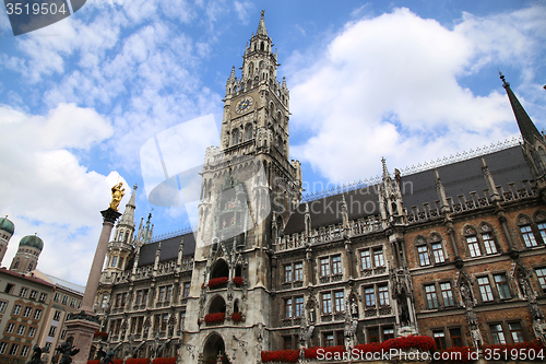 Image of The Mariensaule, a Marian column and Munich city hall on the Mar