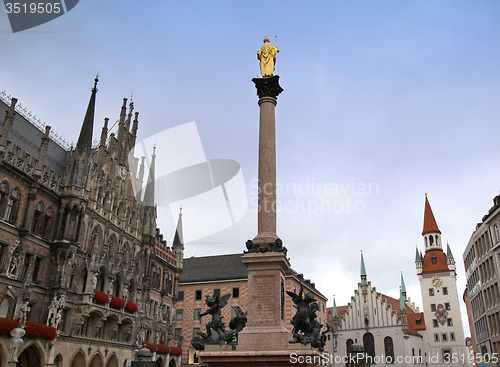 Image of The Mariensaule, a Marian column and Munich city hall on the Mar