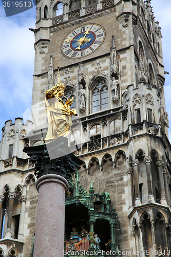 Image of The Mariensaule, a Marian column and Munich city hall on the Mar