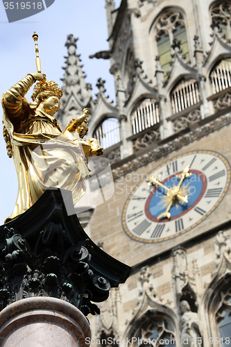 Image of The Mariensaule, a Marian column and Munich city hall on the Mar