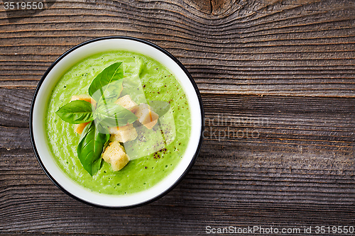 Image of broccoli and green peas soup