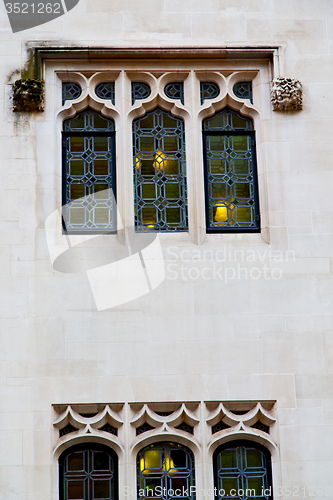 Image of   in england london  glass the wall 