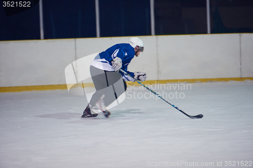 Image of ice hockey player in action