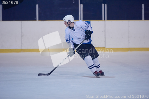 Image of ice hockey player in action