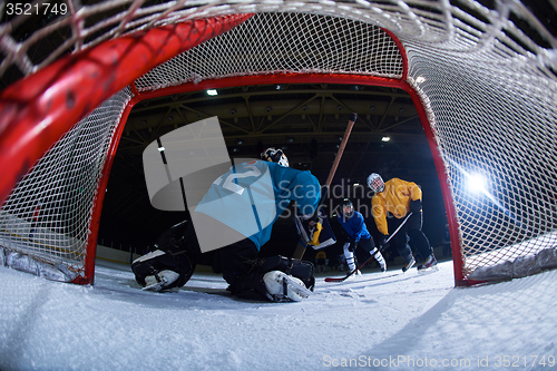 Image of ice hockey goalkeeper