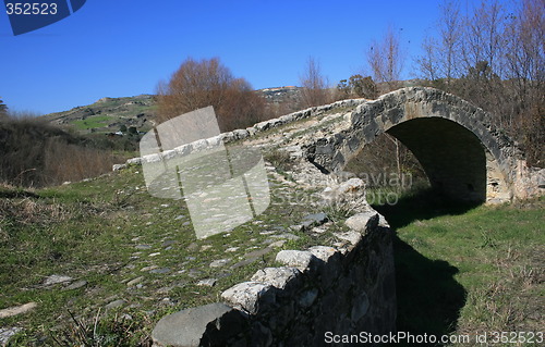 Image of Wide bridge