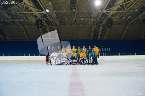 Image of ice hockey players team portrait