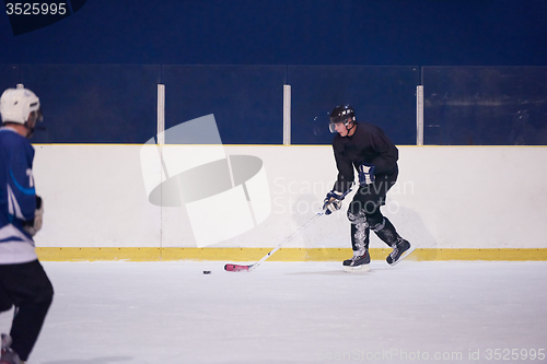 Image of ice hockey player in action