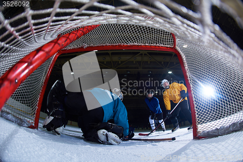 Image of ice hockey goalkeeper