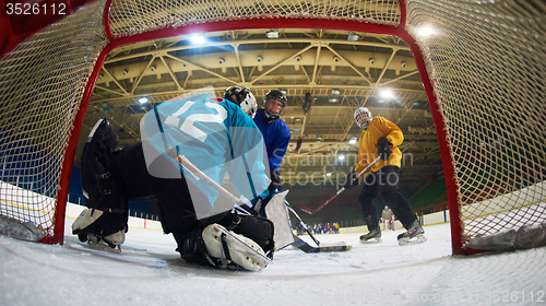 Image of ice hockey goalkeeper