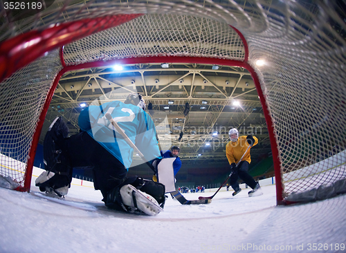 Image of ice hockey goalkeeper