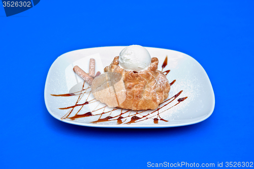 Image of apple strudel with ice cream