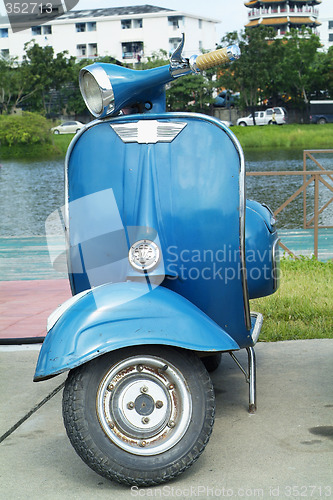 Image of Blue scooter