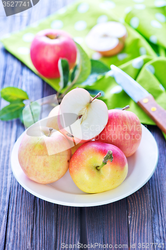Image of fresh apples