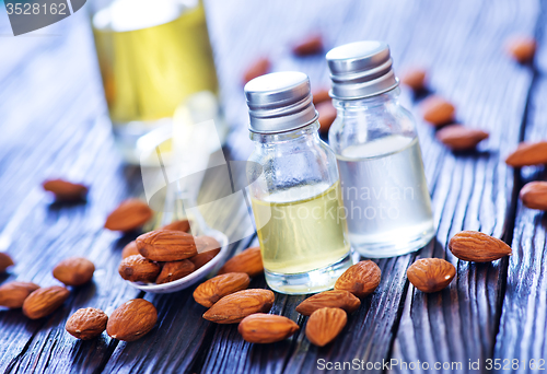 Image of almond oil