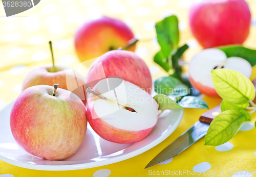 Image of apples