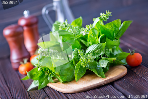 Image of fresh basil