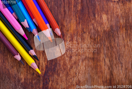 Image of color pencils
