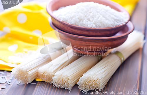 Image of rice noodles