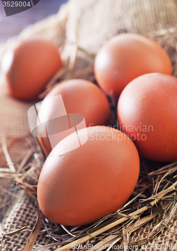 Image of raw chicken eggs