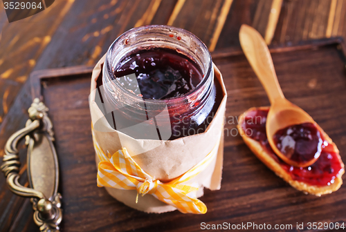 Image of jam in glass jar 