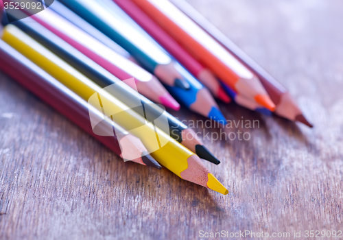 Image of color pencils