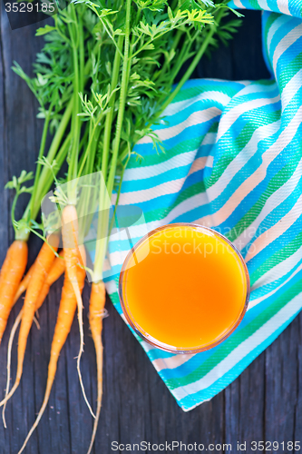 Image of fresh carrot juice