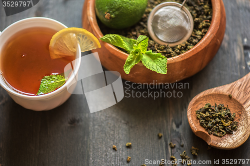 Image of berries  tea