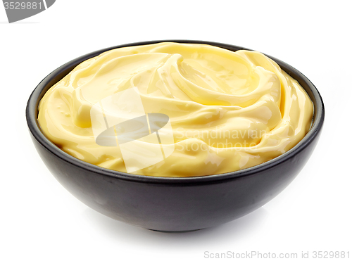 Image of bowl of mayonnaise
