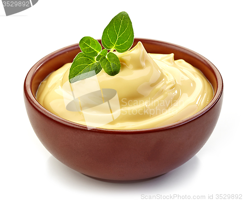 Image of bowl of mayonnaise