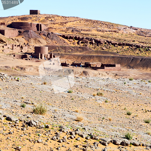 Image of sahara      africa in morocco  palm the old contruction and  his