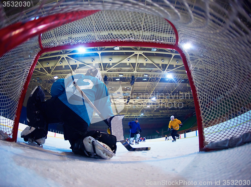 Image of ice hockey goalkeeper