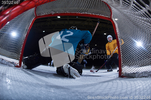 Image of ice hockey goalkeeper