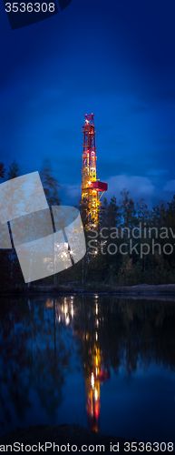 Image of Oil drilling rig.