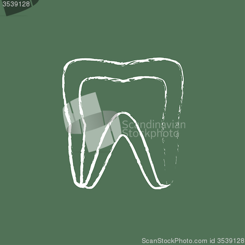 Image of Molar tooth icon drawn in chalk.