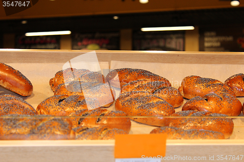 Image of rolls sprinkled with poppy-seeds