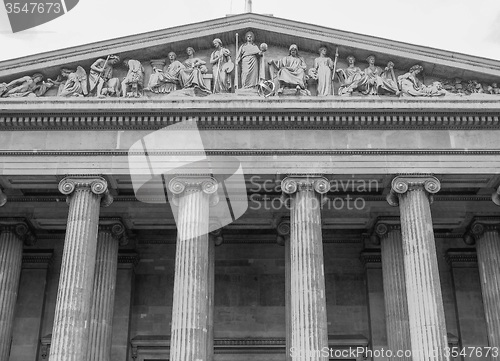 Image of Black and white British Museum in London